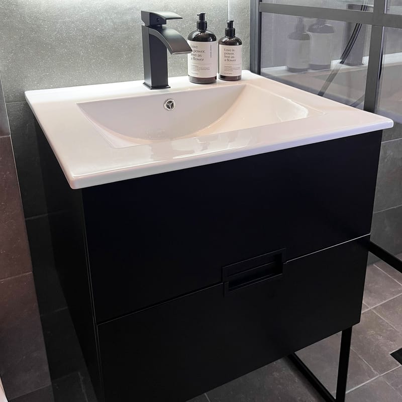 Badrumspaket 60cm | Kommod & sidoskåp i tålig MDF | LED-spegel - Hus & renovering - Kök & bad - Badrum - Badrumsmöbler & badrumsinredning - Kompletta möbelpaket badrum