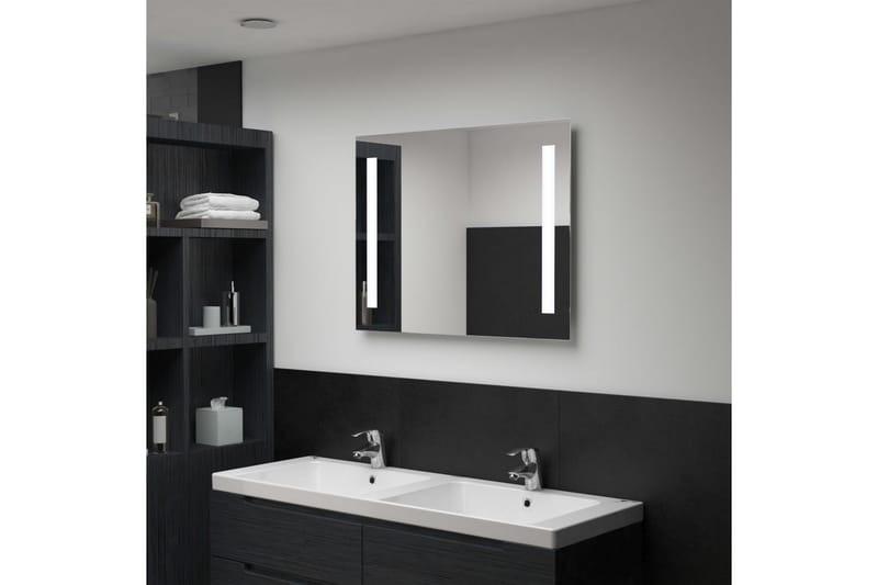 Badrumsspegel LED 80x60 cm - Silver - Hus & renovering - Kök & bad - Badrum - Badrumsmöbler & badrumsinredning - Badrumsspegel