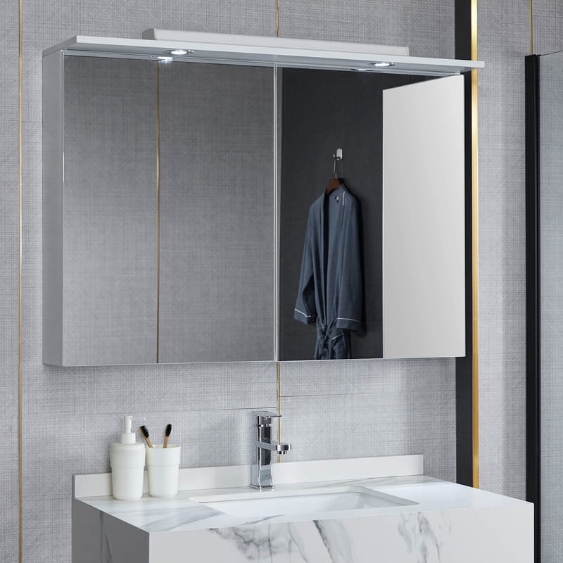 Spegelskåp m spotar ovanför - 1000x700x160mm - Hus & renovering - Kök & bad - Badrum - Badrumsmöbler & badrumsinredning - Spegelskåp badrum