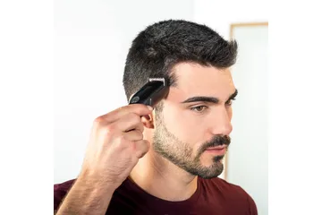 Skäggtrimmer Taurus Hubble Zoom Svart - Svart - Hus & renovering - Kök & bad - Badrum - Badrumstillbehör