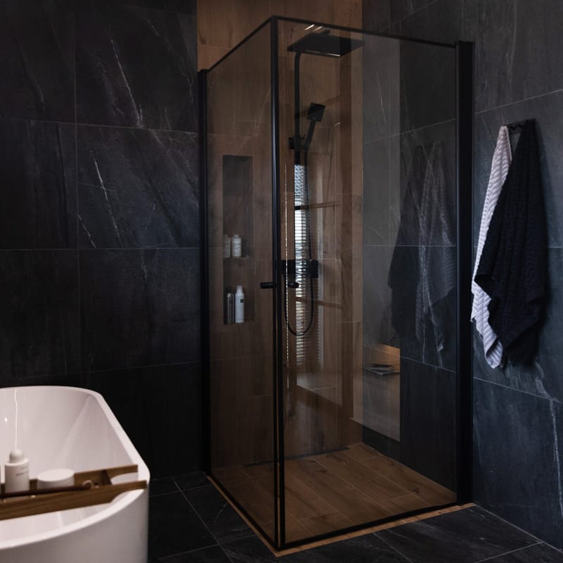 Duschhörna 90x90cm | Aluminium & säkerhetsglas | Svart ram - Hus & renovering - Kök & bad - Badrum - Duschar