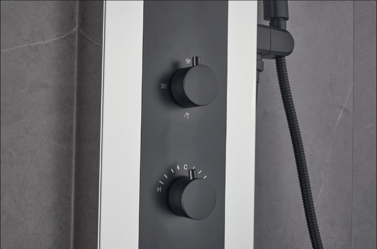 Duschpanel i svart och spegelblank rostfritt stål | Amanda - Hus & renovering - Kök & bad - Badrum - Duscharmatur & dusch tillbehör