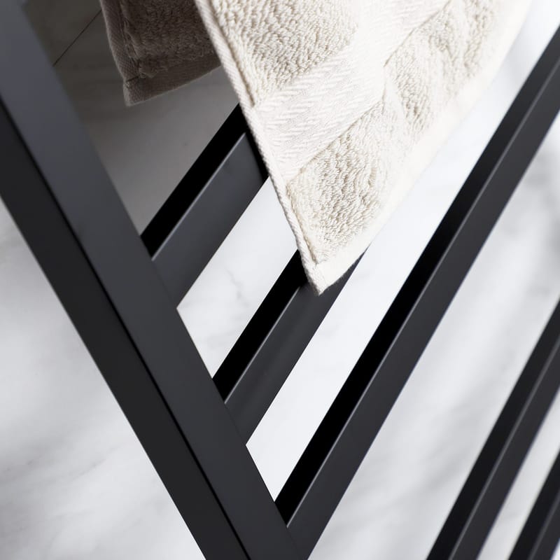 Handdukstork, svart, SC07B, 1320x670x80 - Hus & renovering - Kök & bad - Badrum - Handdukstorkar - Handdukstork el