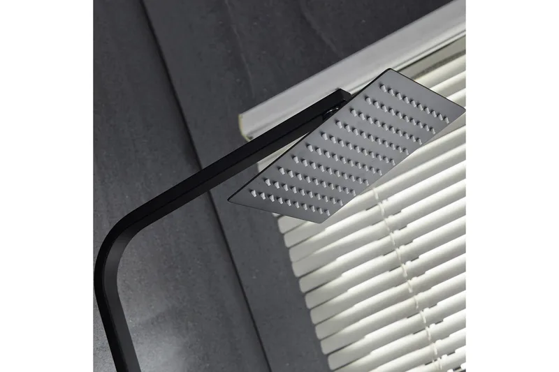Komplett takduschset med handdusch i kantig design | Svart - Hus & renovering - Kök & bad - Badrum - Duscharmatur & dusch tillbehör