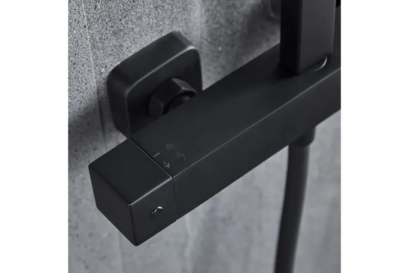 Komplett takduschset med handdusch i kantig design | Svart - Hus & renovering - Kök & bad - Badrum - Duscharmatur & dusch tillbehör