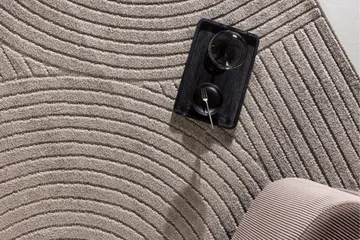 Vince Plastmatta 160x230 cm - Brun - Textil & mattor - Mattor - Modern matta - Viskosmatta & konstsilkesmatta