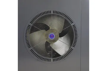 Luft-vatten värmepump 16kW Svart - Hus & renovering - Klimatkontroll - Uppvärmning