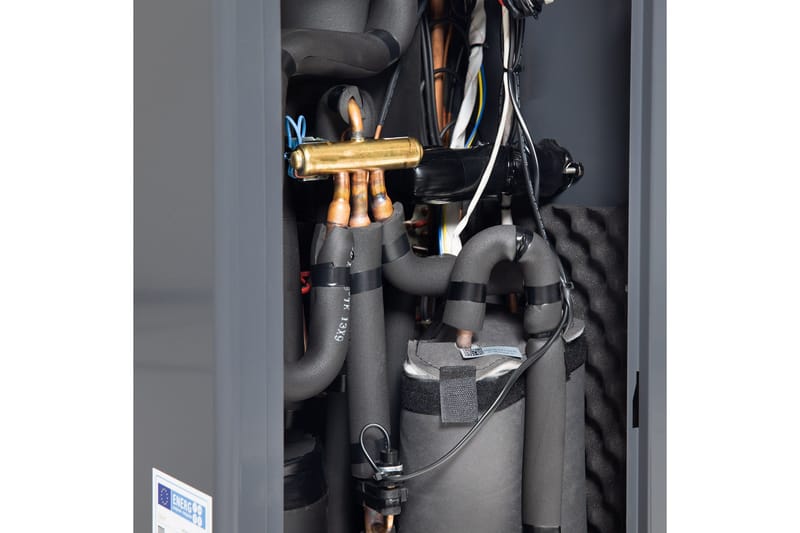 Luft-vatten värmepump 16kW Svart - Hus & renovering - Klimatkontroll - Uppvärmning