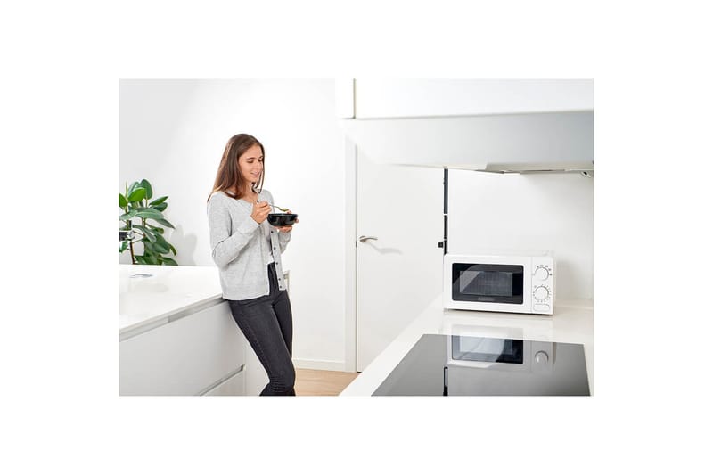 Mikrovågsugn Black+Decker 700W 20L Vit - Vit - Hushåll - Köksmaskiner - Värma & koka