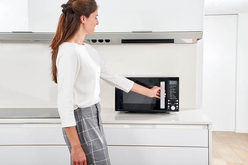 Mikrovågsugn Black+Decker Digital 900W 23L Svart - Svart - Hushåll - Köksmaskiner - Värma & koka