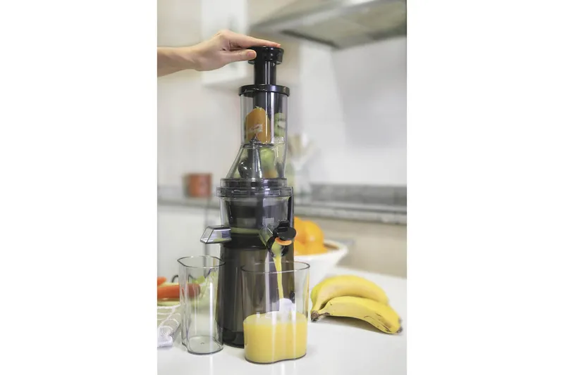 Juicepress Black+Decker Slow Juicer BXJE200E Borstat Rostfritt Stål - Grå - Hushåll - Matlagning & Bakning - Köksredskap & kökstillbehör