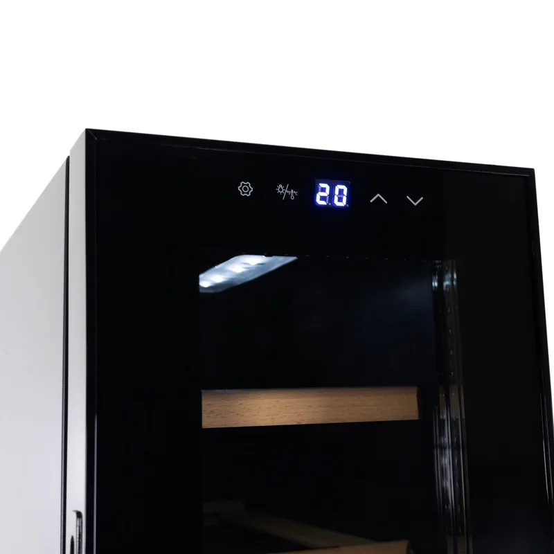 Vinkyl 18 flaskor | Extra tystgående | LED-belysning | 25cm smal - Hushåll - Vitvaror - Kyl och frys - Kylskåp - Vinkyl