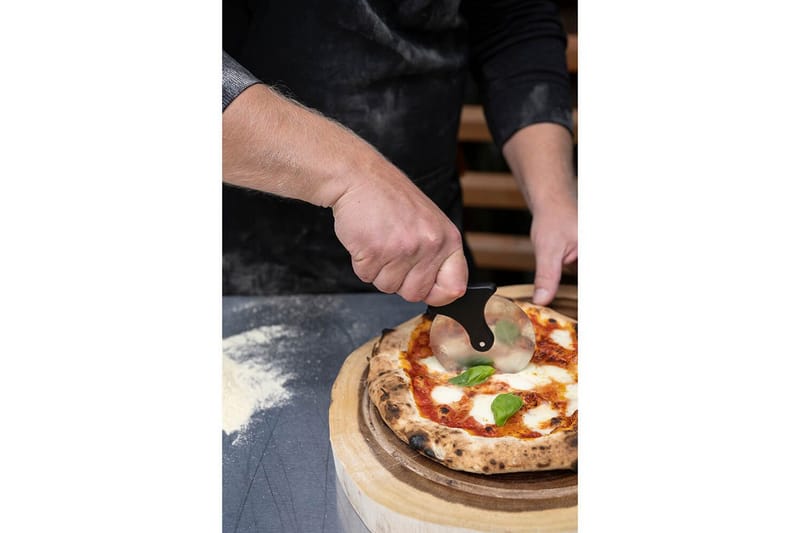 Pizzaskärare Mustang - Hushåll - Matlagning & Bakning - Köksknivar