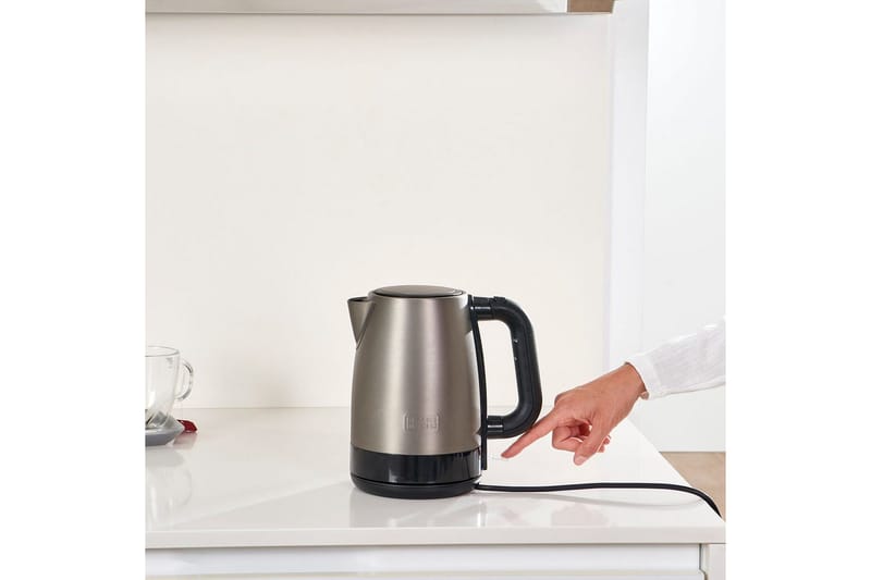 Vattenkokare Black+Decker 2200W 1.7L Borstat Rostfritt Stål - Silver - Hushåll - Matlagning & Bakning - Köksredskap & kökstillbehör