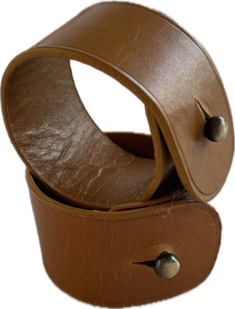 Servettring läder med bollspänne, brun