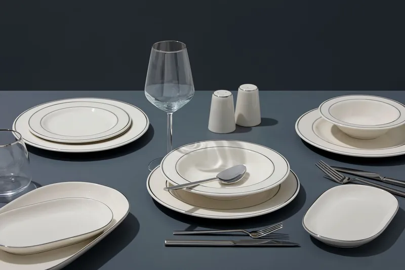 Platin Middagsservis (53 delar) 53x33x36 cm - vit och silver - Hushåll - Servering & Dukning - Porslin