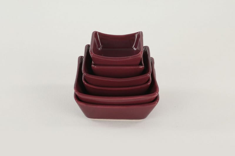 Assietter - Mörklila - Hushåll - Servering & Dukning - Tallrikar & skålar - Fyrkantiga tallrikar