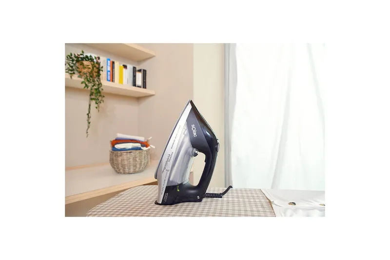 Ångstrykjärn Solac Easy Temp Evolution Pro - Hushåll - Städ & klädvård - Klädvård