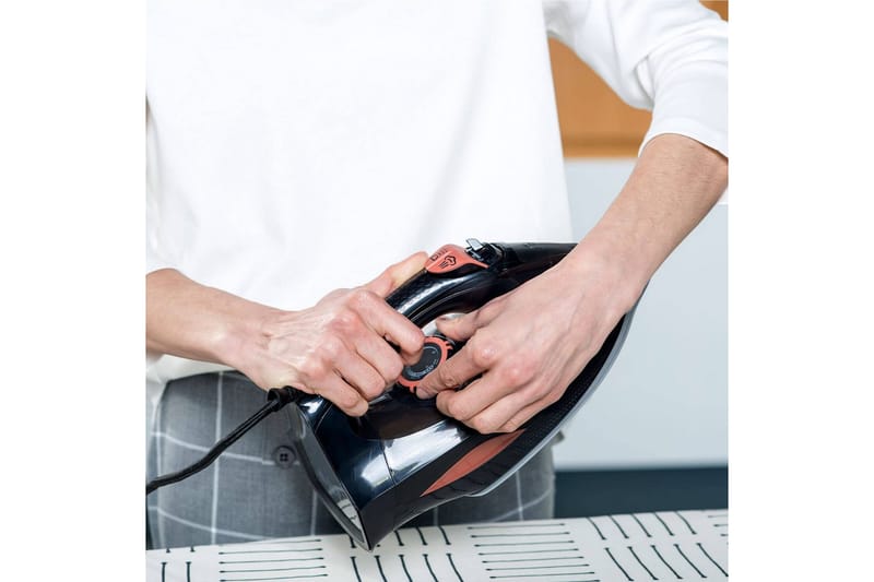 Strykjärn Black+Decker Svart 3000W - Svart - Hushåll - Städ & klädvård - Klädvård