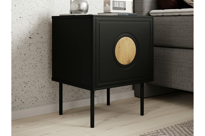 Juniskär Barnsängbord 59 cm - Svart - Möbler - Barnmöbler - Barnbord - Sängbord barn & nattduksbord barn
