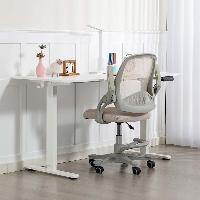 Skrivbordsstol för barn Emmy med fotstöd - beige - Möbler - Barnmöbler - Barnstol - Skrivbordsstol barn