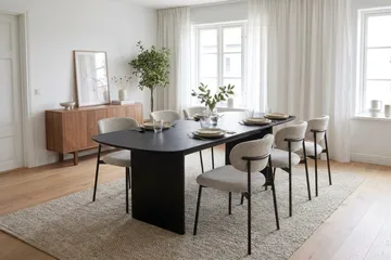 Alma Matgrupp rektangulärt 220 cm Svart med 6 Lucy Matstolar - Svartlaserad ek - Möbler - Bord & matgrupper - Matgrupper