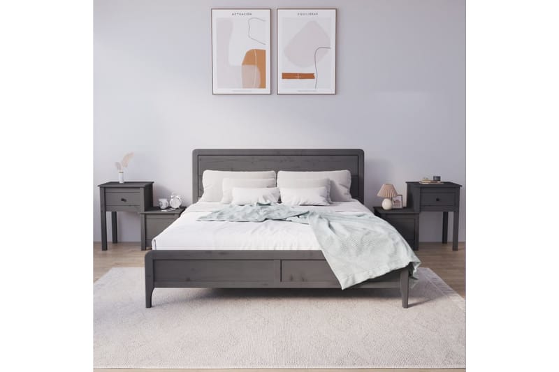 beBasic Sängbord 2 st grå 79,5x38x65,5 cm massiv furu - Grey - Möbler - Bord & matgrupper - Avlastningsbord - Sängbord & nattduksbord