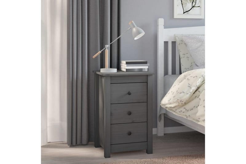 beBasic Sängbord grå 40x35x61,5 cm massiv furu - Grey - Möbler - Bord & matgrupper - Avlastningsbord - Sängbord & nattduksbord