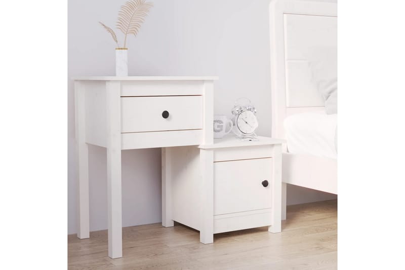 beBasic Sängbord vit 79,5x38x65,5 cm massiv furu - White - Möbler - Bord & matgrupper - Avlastningsbord - Sängbord & nattduksbord