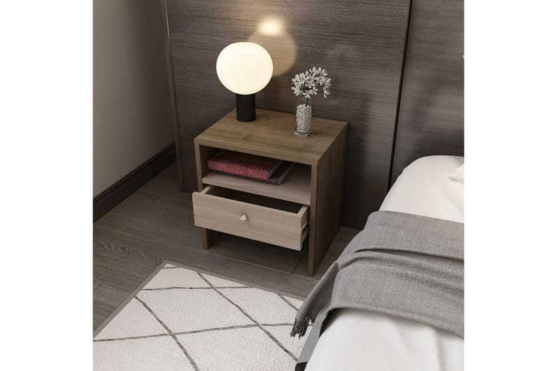 Berriaren Sängbord 45 cm - Valnöt - Möbler - Bord & matgrupper - Avlastningsbord - Sängbord & nattduksbord