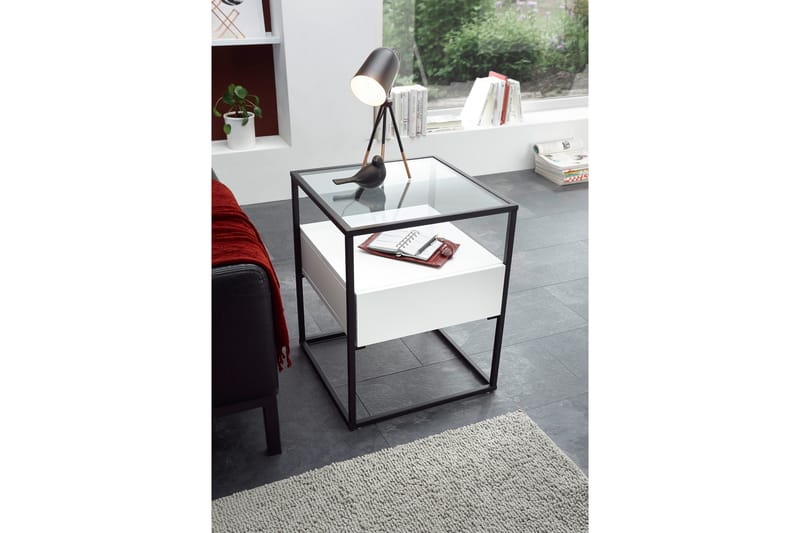 Karysma Sidobord 43 cm - Vit - Lampbord - Brickbord & småbord