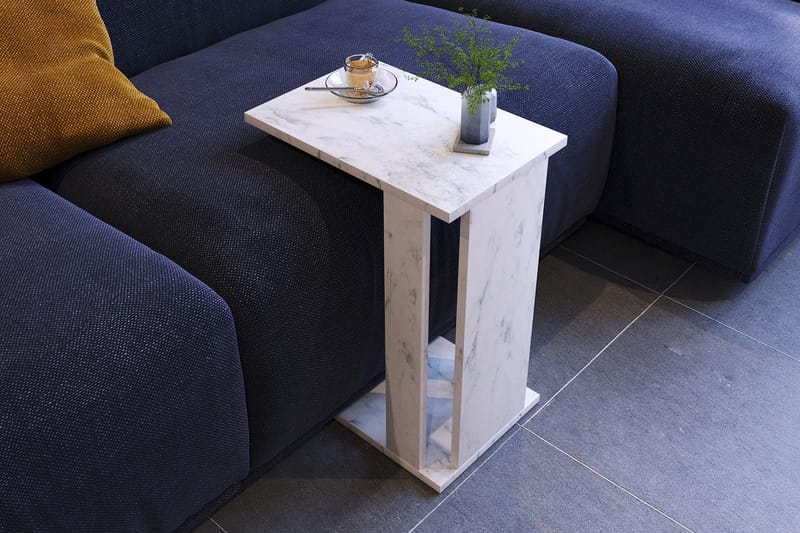 Mellberg Sidobord - Vit/Marmor - Möbler - Bord & matgrupper - Avlastningsbord - Brickbord & småbord