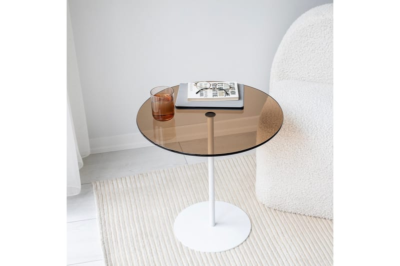 Chill-Out Sidobord 50x50 cm Vit/Brons - Hanah Home - Möbler - Bord & matgrupper - Avlastningsbord - Lampbord
