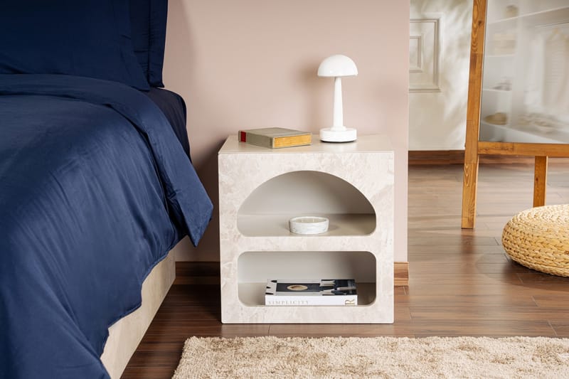 Dalim Sängbord 50 cm - Travertine/Sandsten - Möbler - Bord & matgrupper - Avlastningsbord - Sängbord & nattduksbord