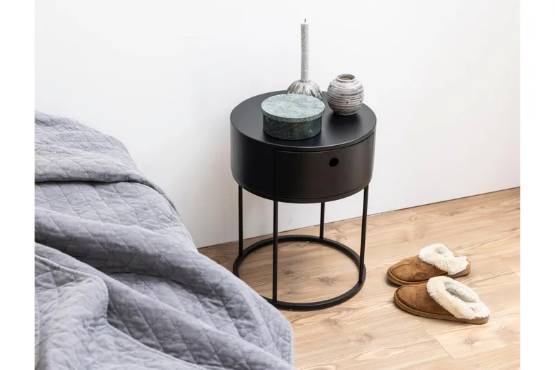 Hastane Sängbord 40 cm Rund i Trä med Metallunderrede - Svart - Möbler - Bord & matgrupper - Avlastningsbord - Sängbord & nattduksbord