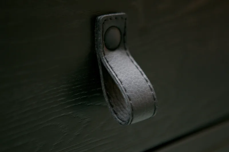 Atila Avlastningsbord 140 cm - Svart Ek - Möbler - Bord & matgrupper - Avlastningsbord - Konsolbord & sidobord