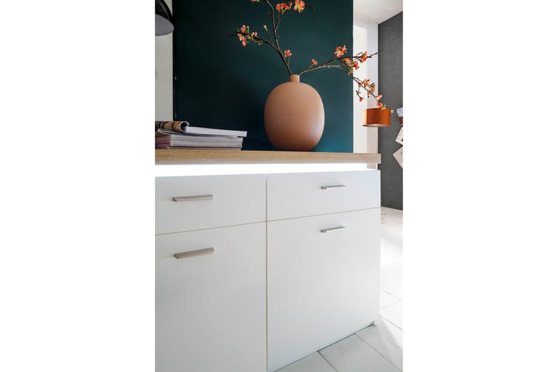 Degaust Sidobord 156 cm - Vit/Ek - Möbler - Bord & matgrupper - Avlastningsbord - Lampbord