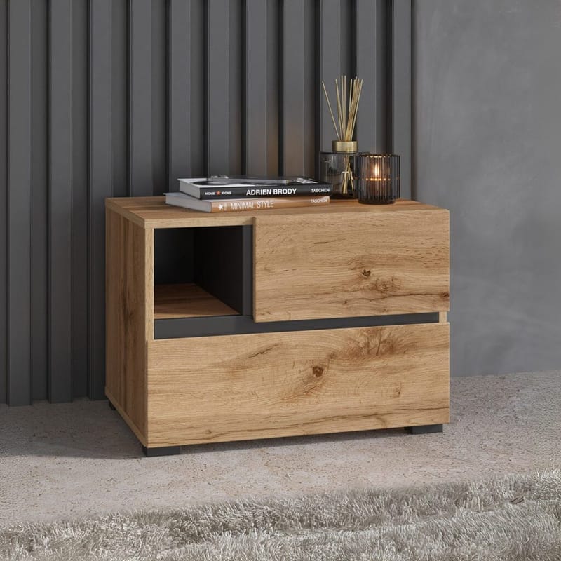 Sängbord Cross S med 2 lådor - Wotan Ek - Möbler - Bord & matgrupper - Avlastningsbord - Sängbord & nattduksbord