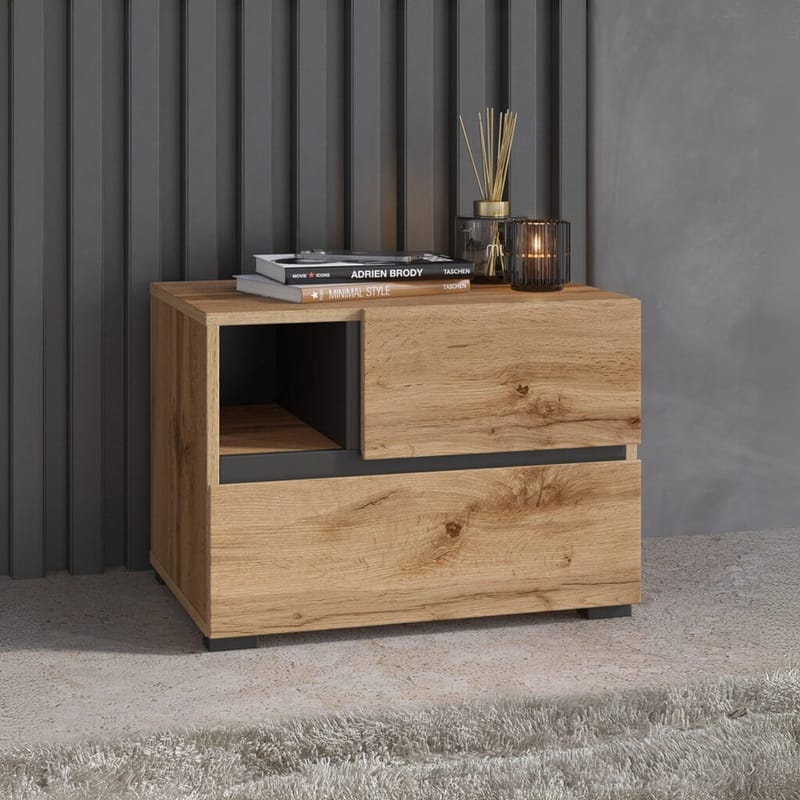 Sängbord Cross S med 2 lådor - Wotan Ek - Möbler - Bord & matgrupper - Avlastningsbord - Sängbord & nattduksbord