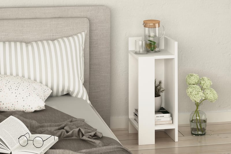 Decorta Sängbord 27 cm med Förvaring Hyllor + Luckor Höger - Vit - Möbler - Bord & matgrupper - Avlastningsbord - Sängbord & nattduksbord