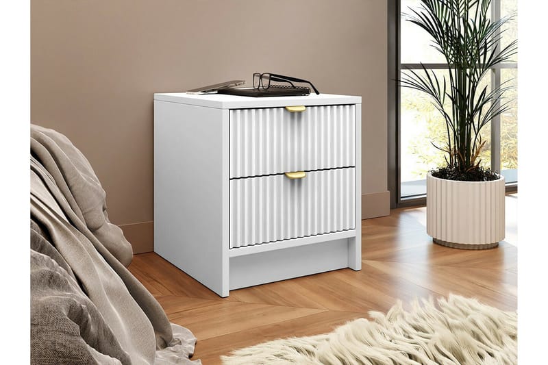 Novaj Sängbord 35 cm - Vit - Möbler - Bord & matgrupper - Avlastningsbord - Sängbord & nattduksbord