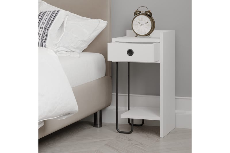 Sirius Sängbord 32x30 cm Vit - Hanah Home - Möbler - Bord & matgrupper - Avlastningsbord - Sängbord & nattduksbord