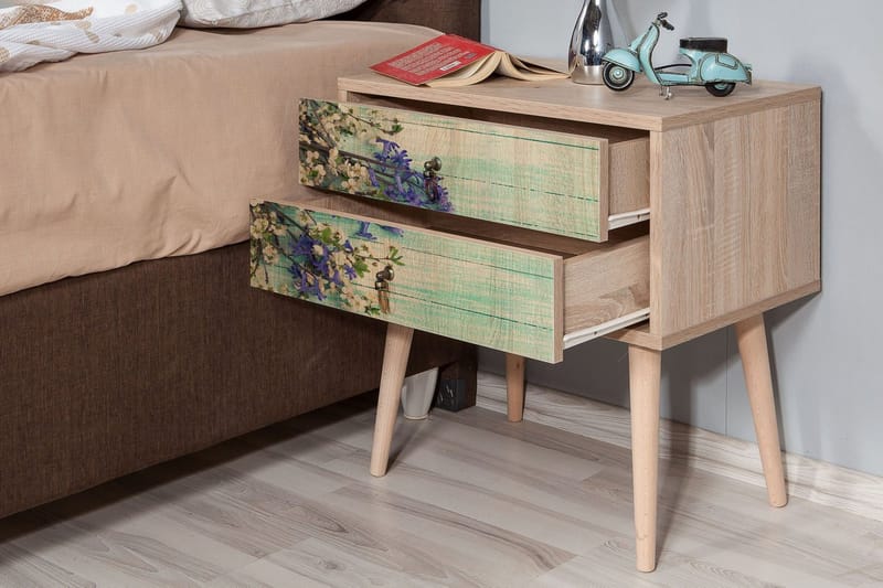 Vellavie Sängbord 60 cm med Förvaring 2 Lådor Körsbärsblom - Teak - Möbler - Bord & matgrupper - Avlastningsbord - Sängbord & nattduksbord