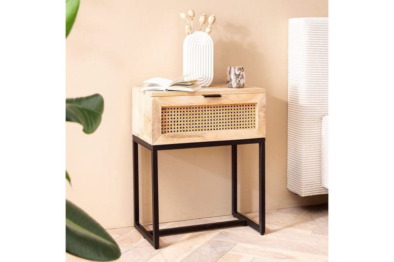 Sängbord Wohnling Massivt Mangoträ med 1 Låda med Wienerflätning I En Industriell Stil - Möbler - Bord & matgrupper - Avlastningsbord - Sängbord & nattduksbord