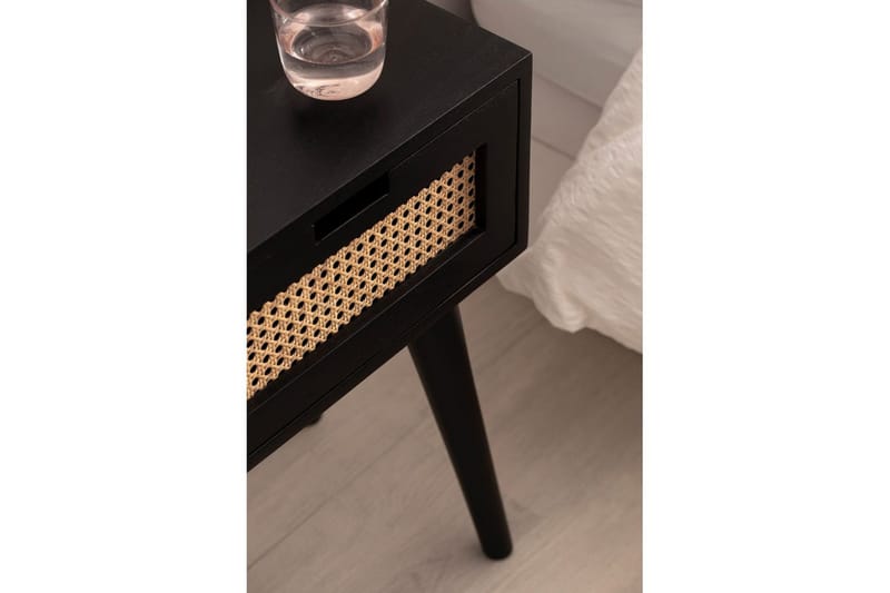 Sängbord Wohnling Massivt mangoträ med 1 låda med wienerflätverk i modern stil Svart - Svart - Möbler - Bord & matgrupper - Avlastningsbord - Sängbord & nattduksbord