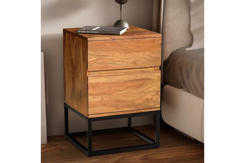 Sängbord Wohnling Modern look med 2 lådor tillverkade av massivt sheeshamträ i en industriell look - Möbler - Bord & matgrupper - Avlastningsbord - Sängbord & nattduksbord