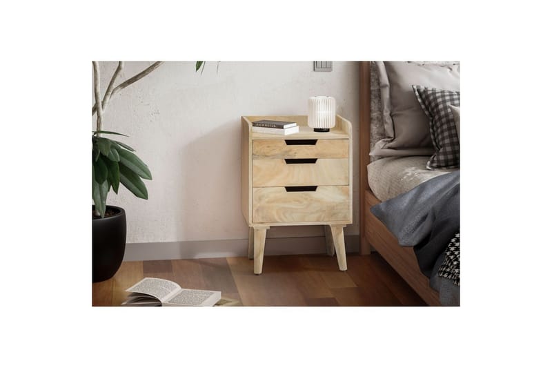 Sängbord Wohnling Modern look med 3 lådor tillverkade av massivt mangoträ en förvaringshylla - Möbler - Bord & matgrupper - Avlastningsbord - Sängbord & nattduksbord