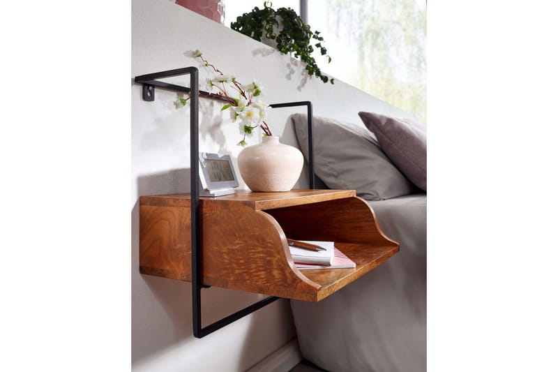 Sängbord Wohnling Väggmonterad konsol av massivt mangoträ med hylla, industriell - Möbler - Bord & matgrupper - Avlastningsbord - Sängbord & nattduksbord