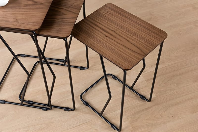 Retore Satsbord - Valnöt - Möbler - Bord & matgrupper - Avlastningsbord - Satsbord