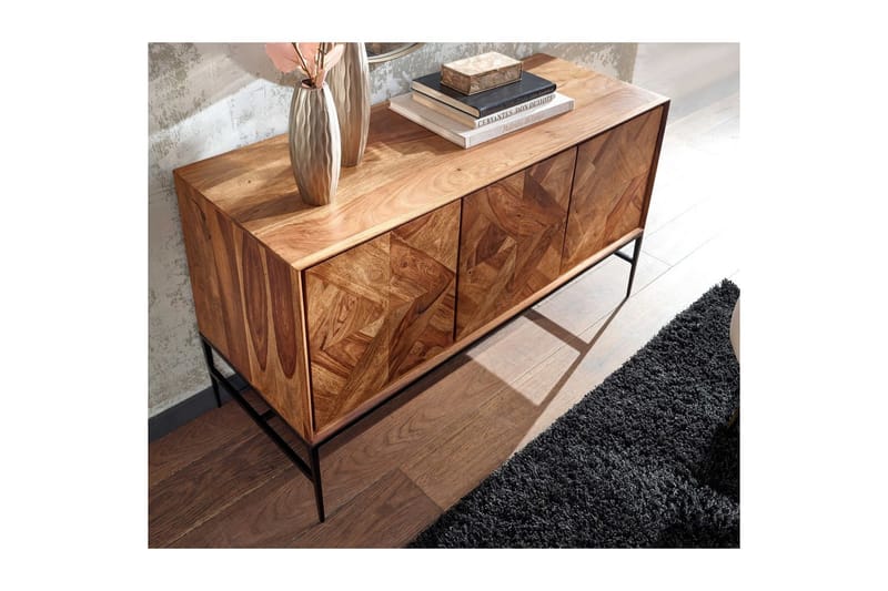 Sideboard Wohnling Massivt trä, triangulär optisk inläggning, 123 cm med 3 dörrar, industriell - Möbler - Bord & matgrupper - Avlastningsbord - Hallbord
